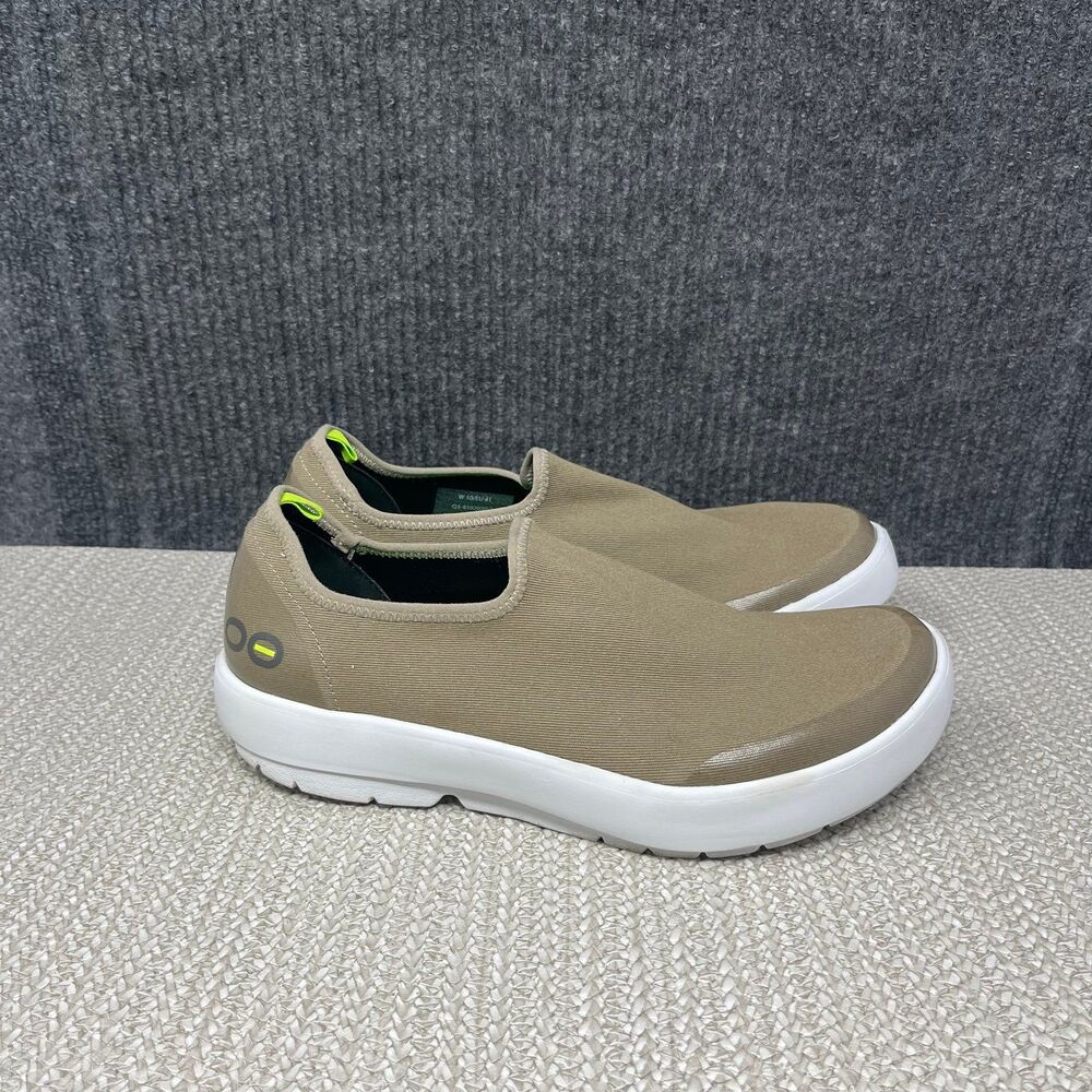 OOFOS OOmg eeZee Low White Taupe Brown Recovery Slip On Shoes Women’s 10 US